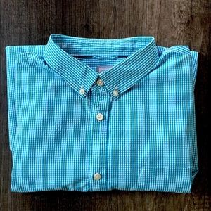 Men’s blue/white check XL long sleeve shirt.